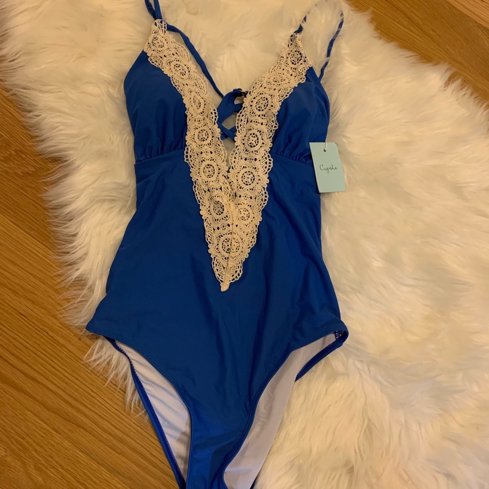 Cupshe one piece swimsuit